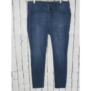 avenue Women Jeans Size 20T Jeggings High Rise Blasted Denim